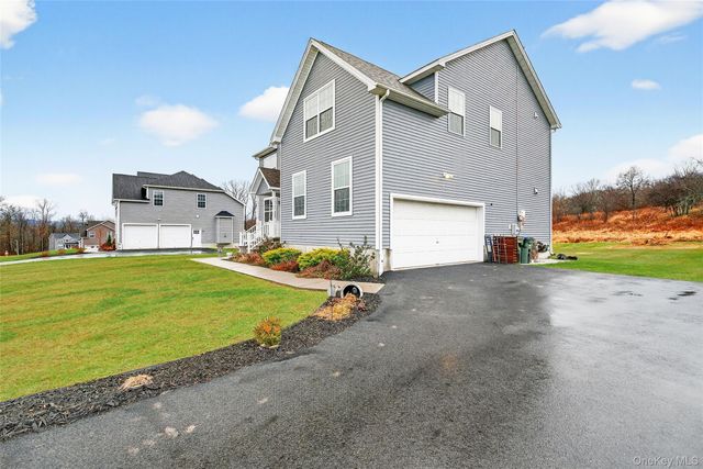 38 Highgrove Drive, Washingtonville, NY 10992