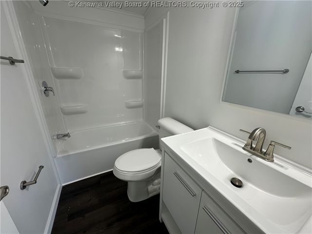 138 Ann Lane, Hartford, WV 25247