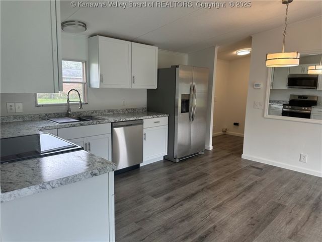 138 Ann Lane, Hartford, WV 25247