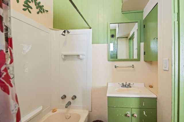 620 Ball, Galveston, TX 77550