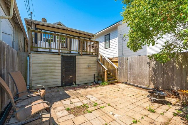 620 Ball, Galveston, TX 77550