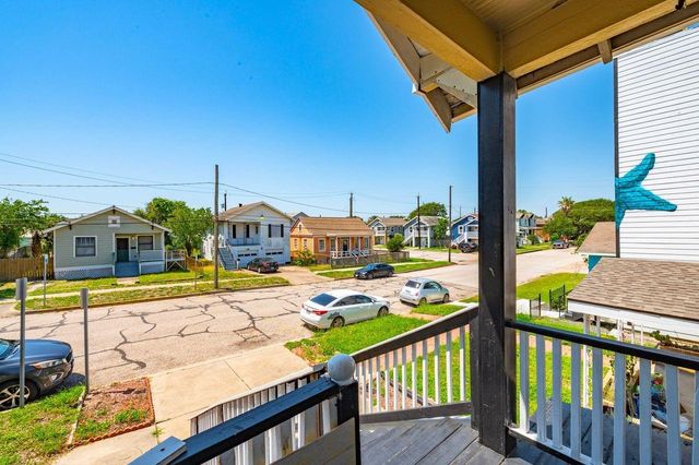 620 Ball, Galveston, TX 77550