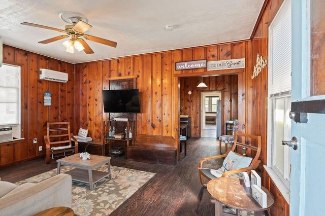 620 Ball, Galveston, TX 77550