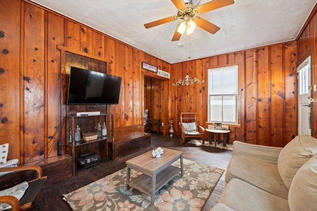 620 Ball, Galveston, TX 77550
