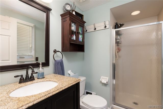 17 Spruceland, Lancaster, NY 14086