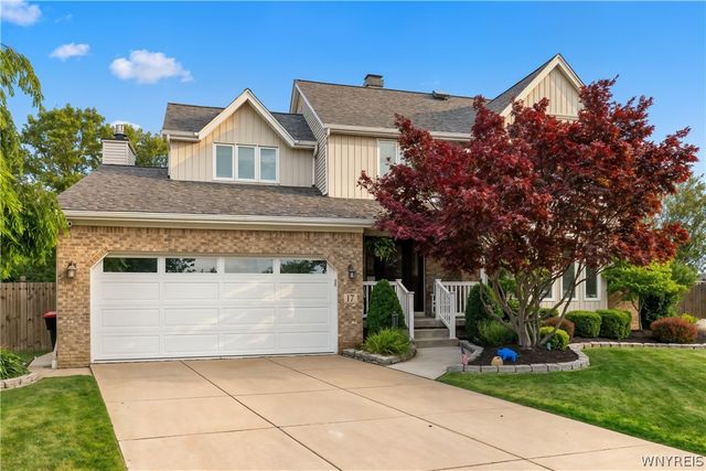 17 Spruceland, Lancaster, NY 14086