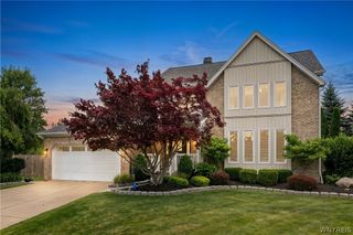 17 Spruceland, Lancaster, NY 14086