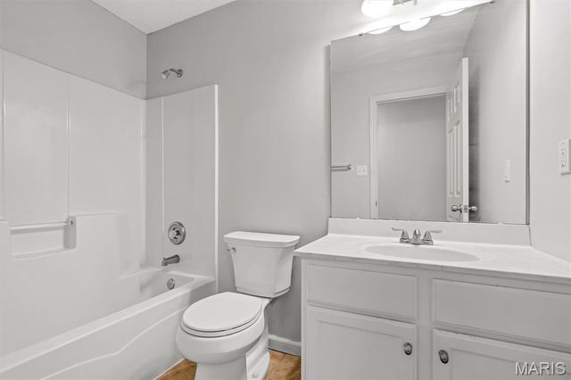 7196 Heald Drive, O'fallon, MO 63368