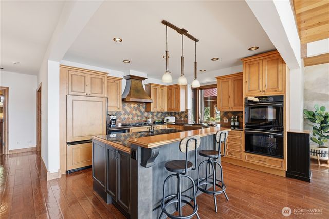 191 Canal Lane Court, Brinnon, WA 98320
