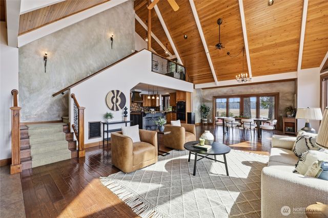 191 Canal Lane Court, Brinnon, WA 98320