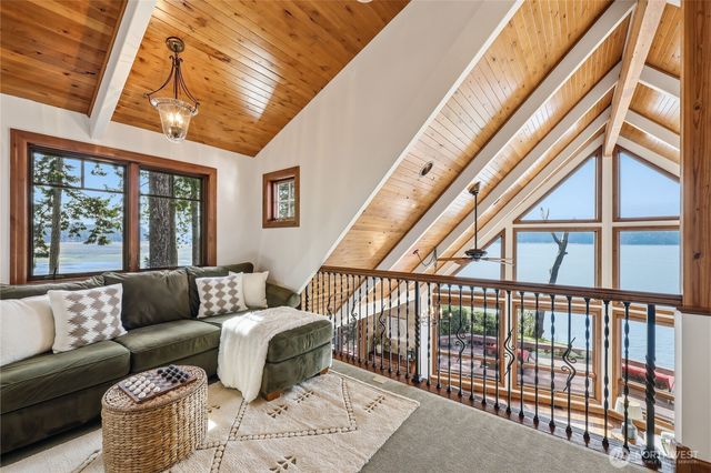 191 Canal Lane Court, Brinnon, WA 98320