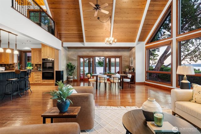 191 Canal Lane Court, Brinnon, WA 98320