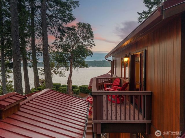 191 Canal Lane Court, Brinnon, WA 98320