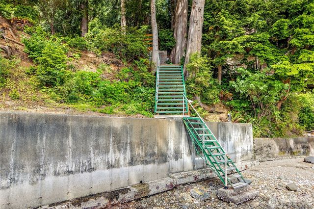 191 Canal Lane Court, Brinnon, WA 98320