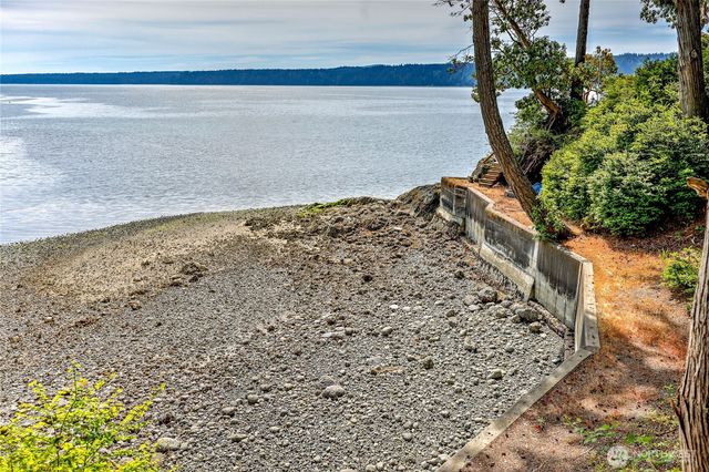 191 Canal Lane Court, Brinnon, WA 98320