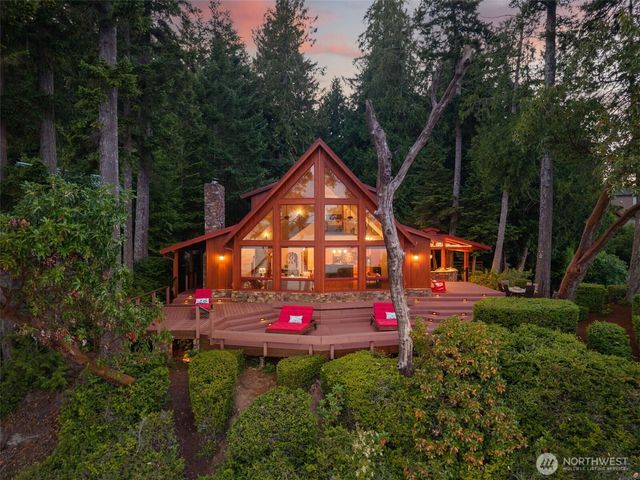 191 Canal Lane Court, Brinnon, WA 98320