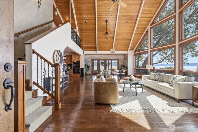 191 Canal Lane Court, Brinnon, WA 98320