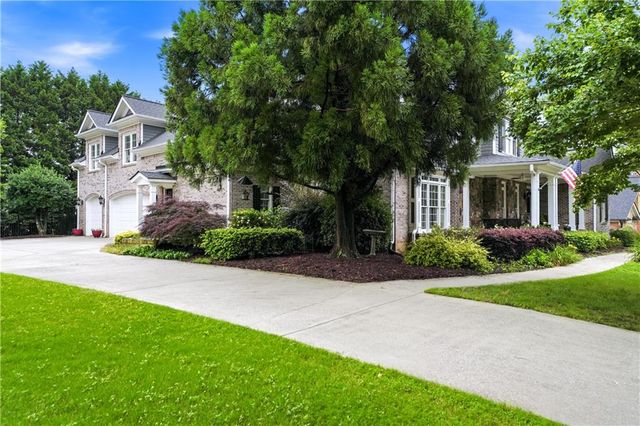 2585 Shumard Oak Drive, Braselton, GA 30517