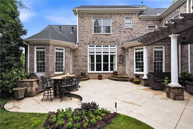 2585 Shumard Oak Drive, Braselton, GA 30517