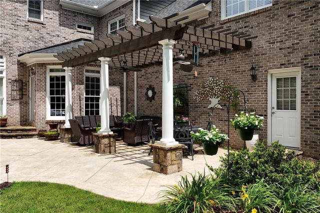 2585 Shumard Oak Drive, Braselton, GA 30517