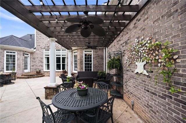 2585 Shumard Oak Drive, Braselton, GA 30517