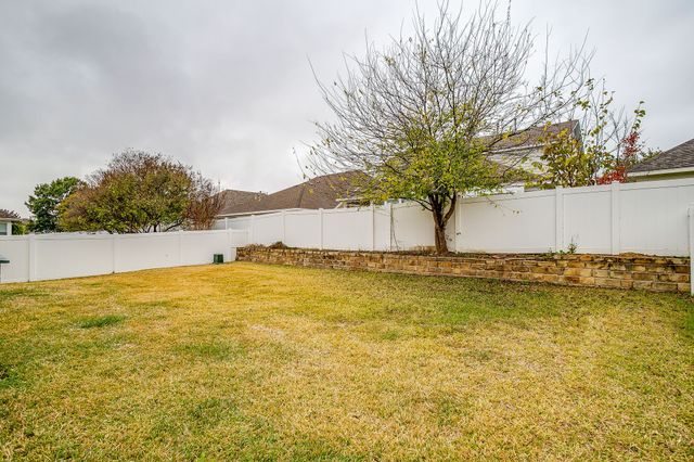 9237 Odeum Drive, Fort Worth, TX 76244