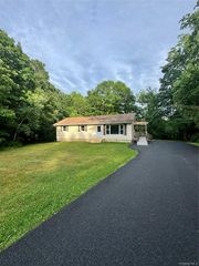 252 Toad Pasture Road, Middletown, NY 10940