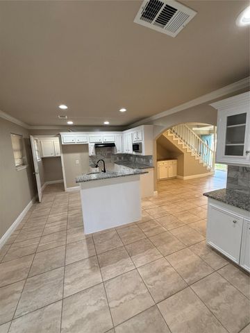 610 Elk Drive, Crosby, TX 77532