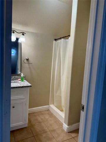 610 Elk Drive, Crosby, TX 77532