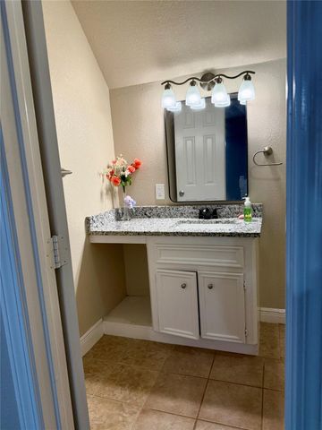 610 Elk Drive, Crosby, TX 77532