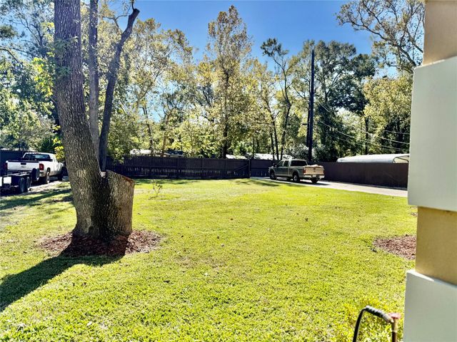 610 Elk Drive, Crosby, TX 77532