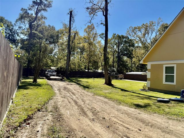 610 Elk Drive, Crosby, TX 77532