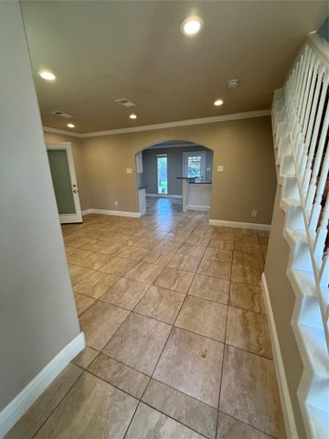 610 Elk Drive, Crosby, TX 77532