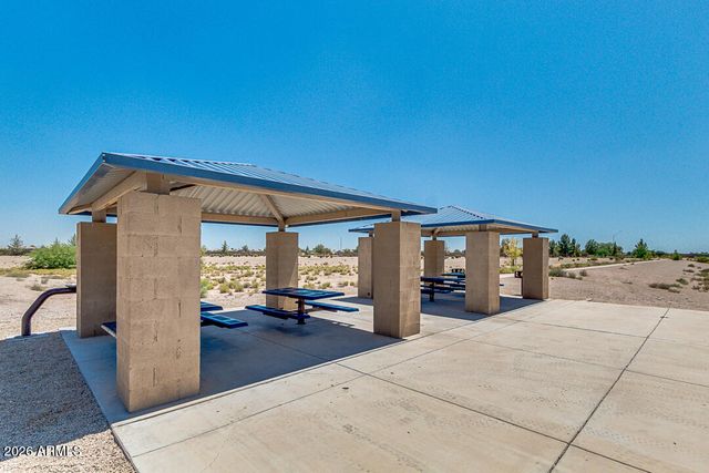 586 N 14TH Drive, Coolidge, AZ 85128