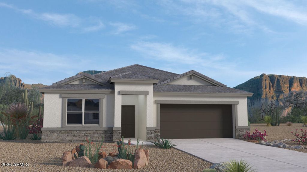 586 N 14TH Drive, Coolidge, AZ 85128