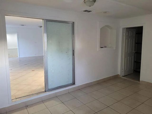 1810 NE 42nd Street, Pompano Beach, FL 33064