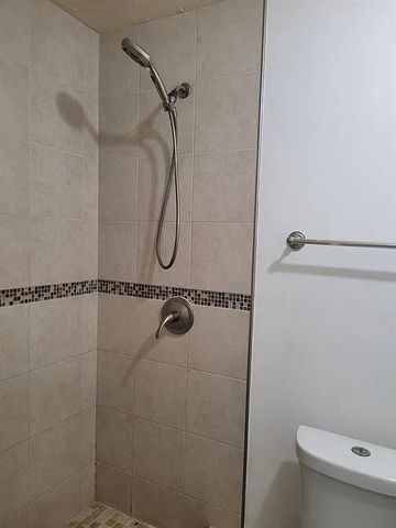 1810 NE 42nd Street, Pompano Beach, FL 33064