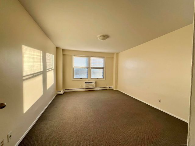 30 Glenbrook Road APT 6D, Stamford, CT 06902