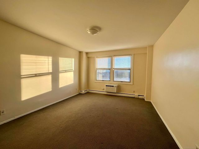 30 Glenbrook Road APT 6D, Stamford, CT 06902