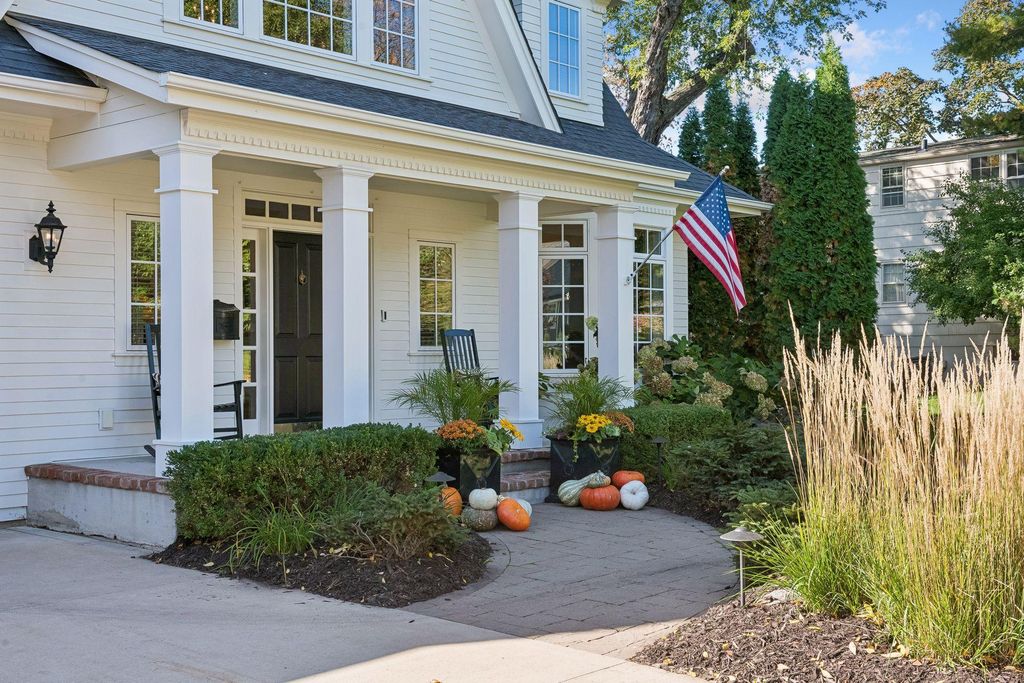 4629 Tower Street, Edina, MN 55424 — photo 2