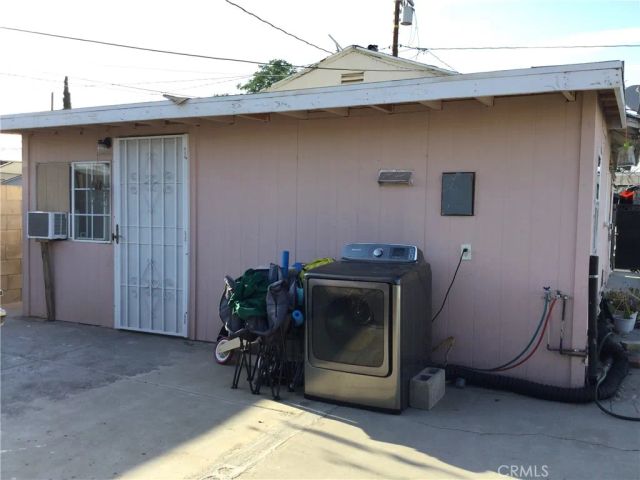 332 W 11th, Perris, CA 92570