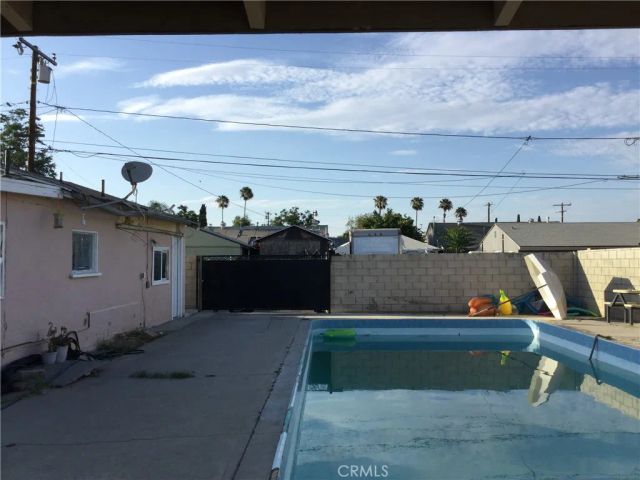 332 W 11th, Perris, CA 92570