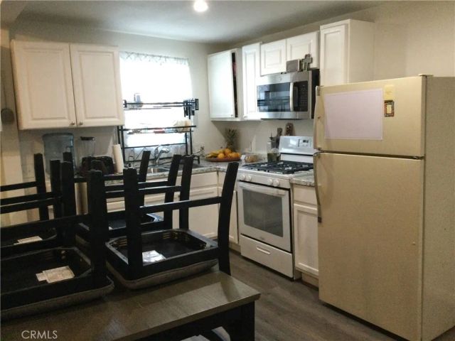 332 W 11th, Perris, CA 92570