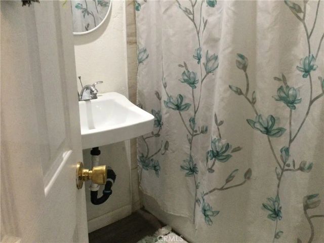 332 W 11th, Perris, CA 92570
