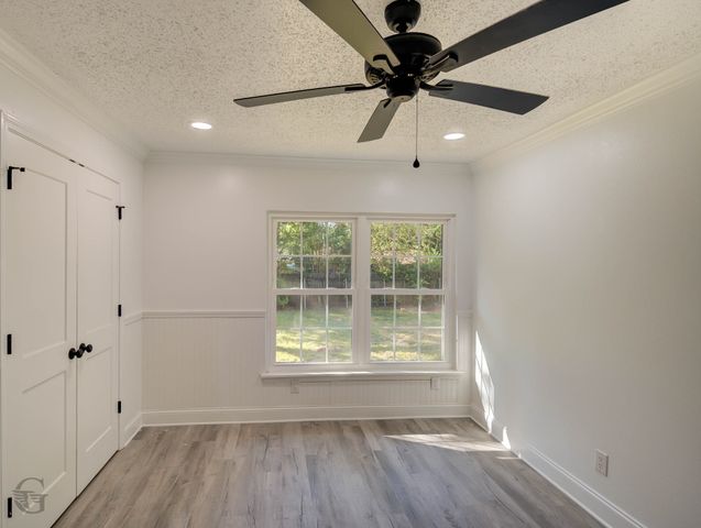 200 Y Jean Street, Bossier City, LA 71112