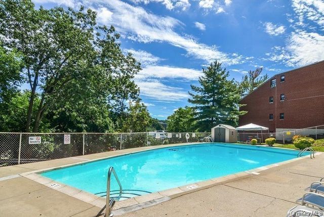 55 Fieldstone Drive 43, Hartsdale, NY 10530