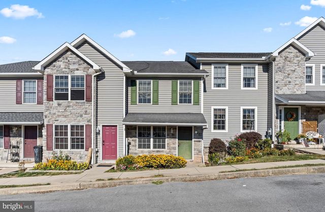 520 N POTOMAC STREET, Waynesboro, PA 17268