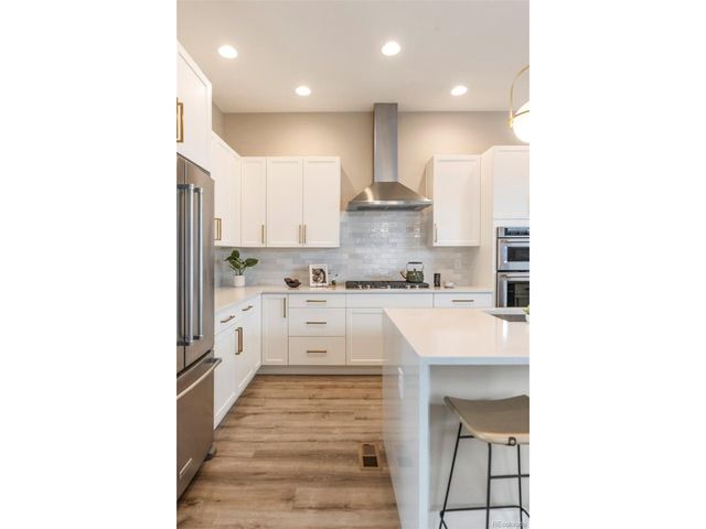 5689 Zuni Ct, Denver, CO 80221