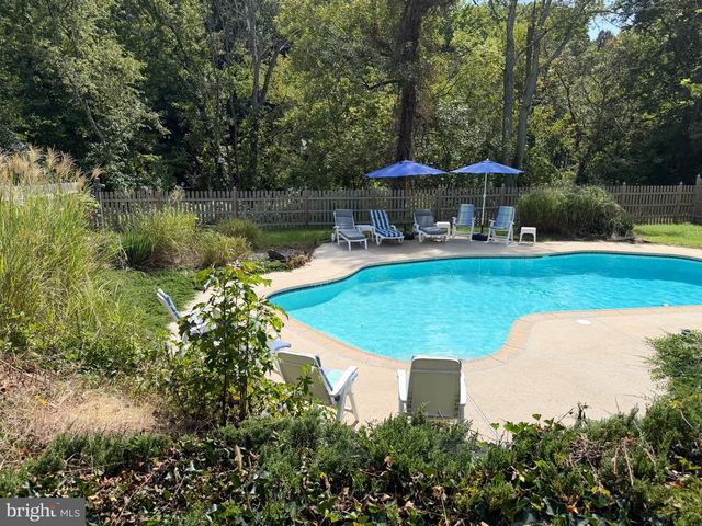 552 HEREFORD LN, Mickleton, NJ 08056