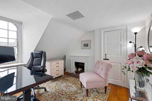 30 THE STRAND, New Castle, DE 19720